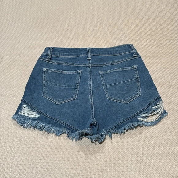 Cute Shorts - Picture 6 of 8